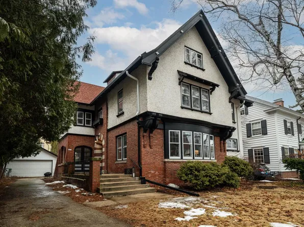 3019 North Summit AVENUE, Milwaukee, WI 53211
