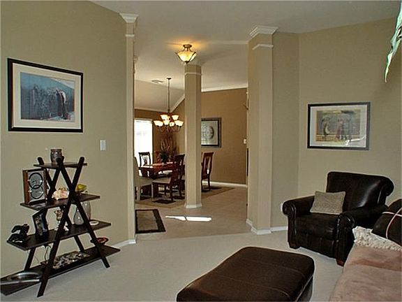4th image of 3710 Paigewood Dr