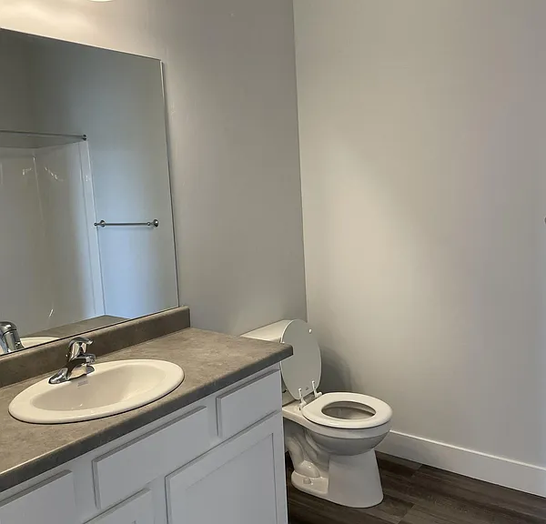 302 W 435 N #1 — Photo 15
