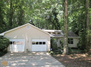 8668 Twin Oaks Dr, Jonesboro, GA