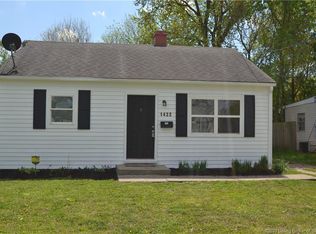 1422 Grubbs Ave, Jeffersonville, IN 47130
