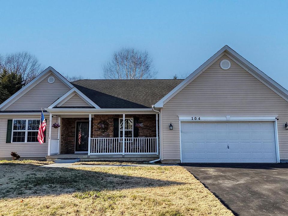 1st image of 104 Hoffeckers Mill Dr