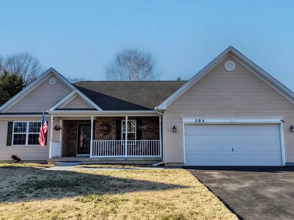 104 Hoffeckers Mill Dr, Smyrna, DE 19977