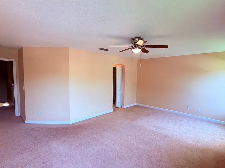 2832 Adelaide Ct — Photo 16