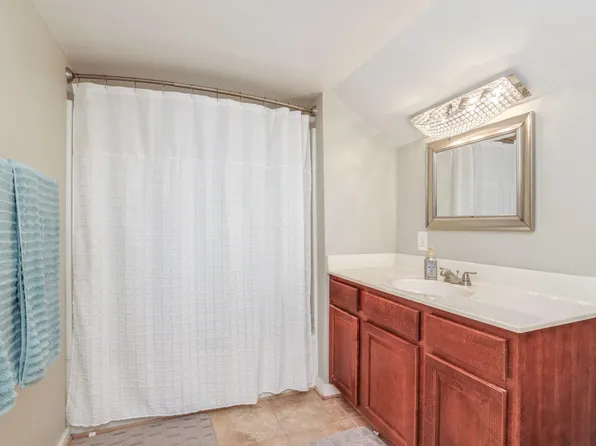 2161 Lyndora Rd, Virginia Beach, VA 23464