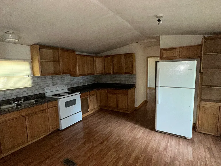 101 Texas Rd #101 — Photo 2