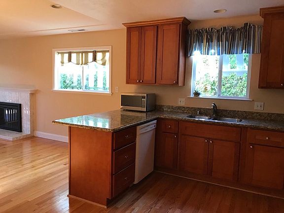 5th image of 2432 Verwood Dr