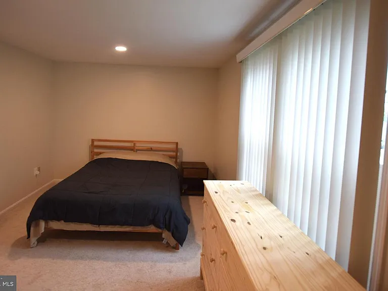 6560 Lochleigh Ct — Photo 18