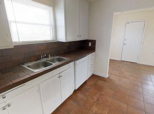 600 N 5th Ave, Avenal, CA 93204