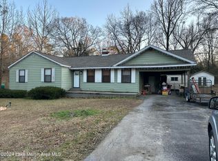 1718 Simpson St, Alexander City, AL 35010