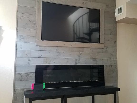 5th image of 6831 N Frostwood Pkwy #10