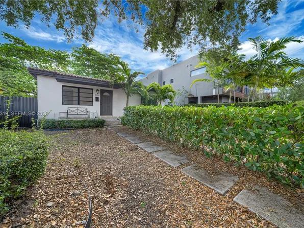 3033 Hibiscus St, Miami, FL 33133