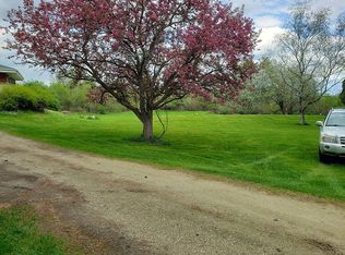 7338 Druid Lake Rd, Hartford, WI 53027