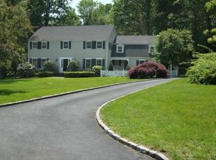 185 Silver Spring Rd, Fairfield, CT 06824