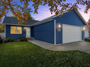 6165 E Kacena Ave, Marion, IA 52302