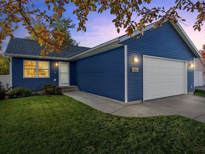 6165 E Kacena Ave, Marion, IA, 52302