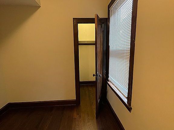 5th image of 5133 W Carmen Ave #2