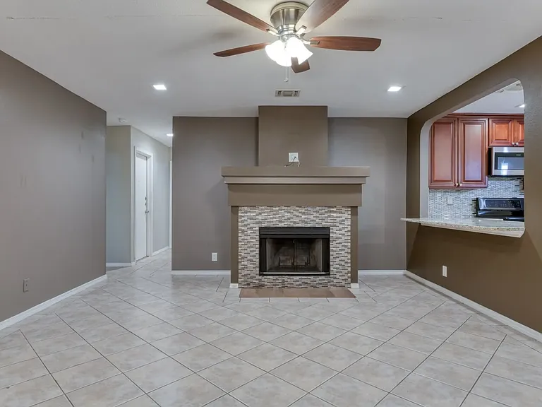 8335 Bent Meadow Dr #BENTMEADOW8335 — Photo 3