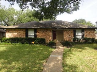 1613 Meadowglen Ln, Mesquite, TX 75150