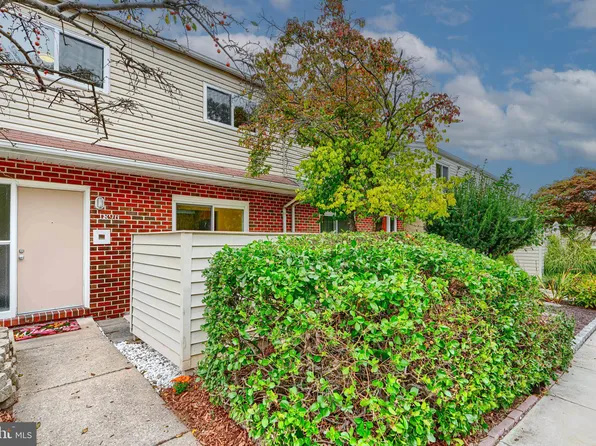 1896 Autumn Frost Ln, Baltimore, MD 21209