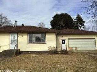 13301 N Fox Rd, Marshall, IL 62441