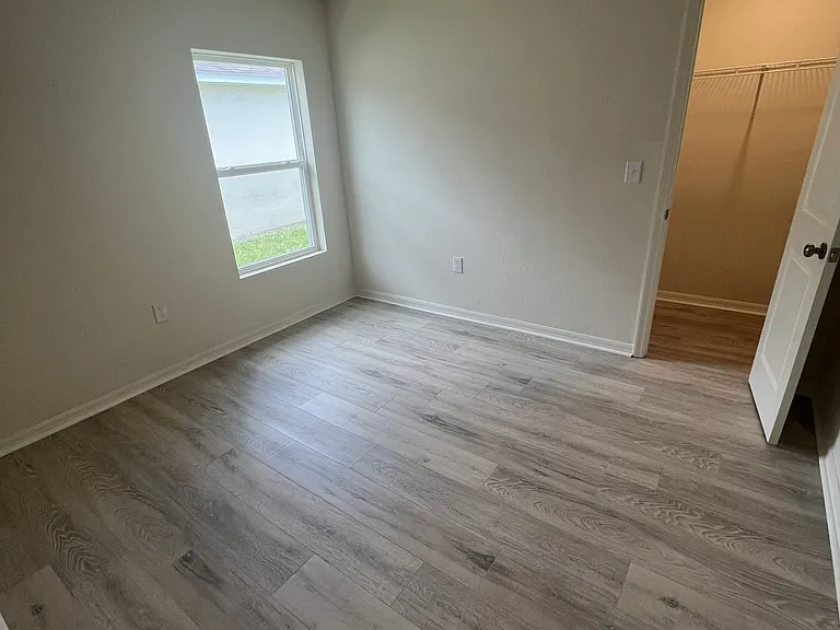 9114 Aegean Cir — Photo 18