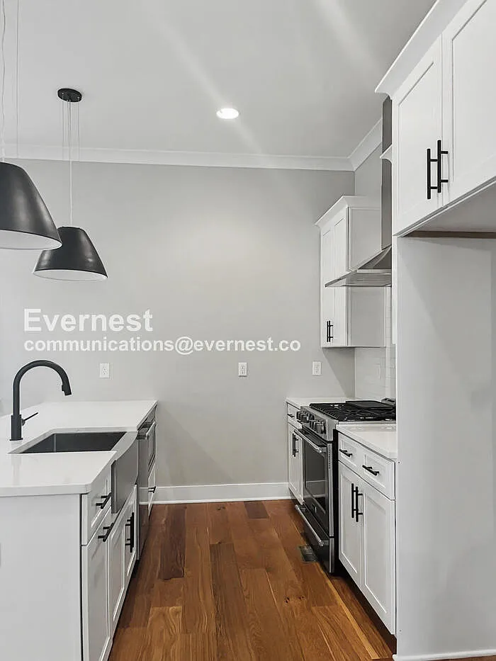 4 bed, 4.5 bath, 2203 sqft, $3,295 — Photo 1