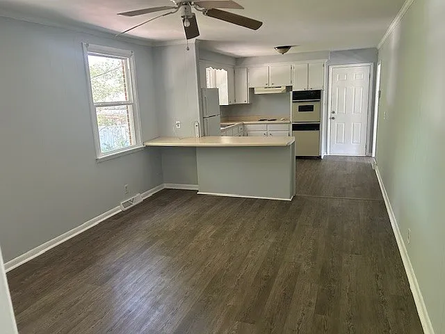 229 Yorktown Rd — Photo 4