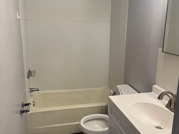 4th image of 8-26 E 1st Ave #16