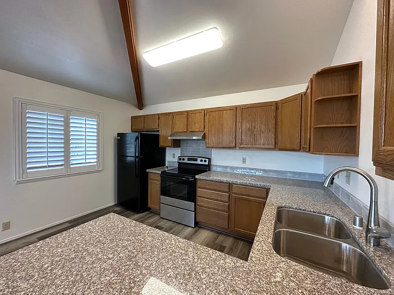 619 Military E — Photo 9