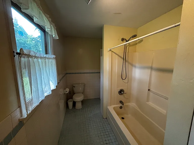 11503 Belair Rd — Photo 13