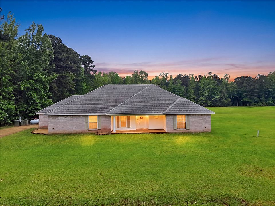 1st image of 561 Wells Rd