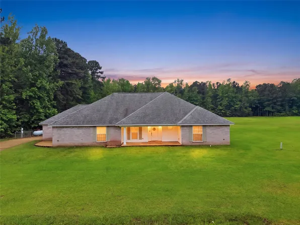 561 Wells Rd, Haughton, LA 71037