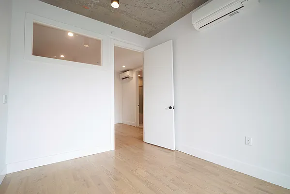 Rented by Lodger Corp | media 86