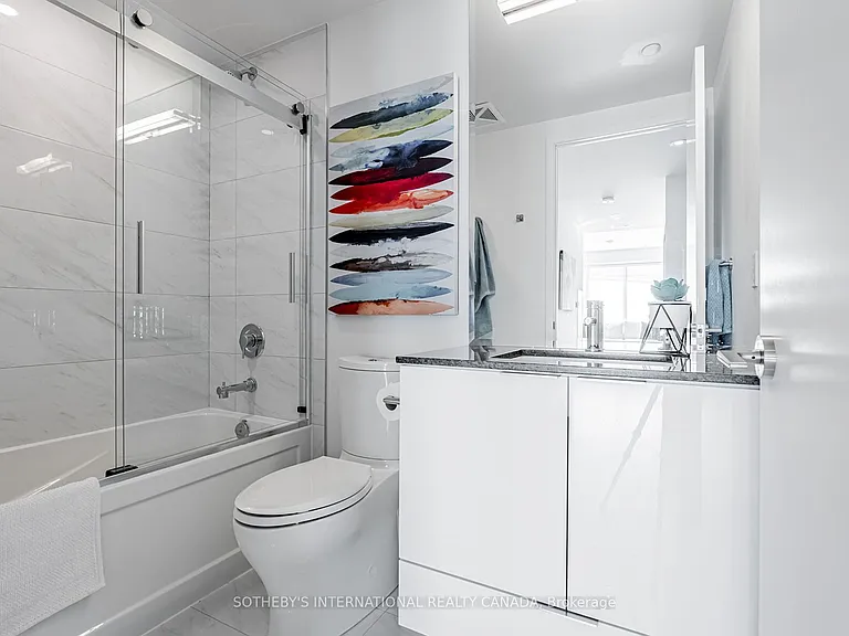 15 Queens Quay E #3403 — Photo 22