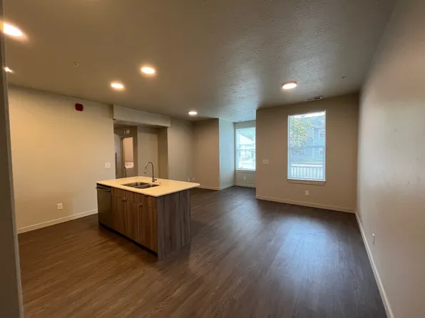 622 Fillmore St #104, Caldwell, ID 83605