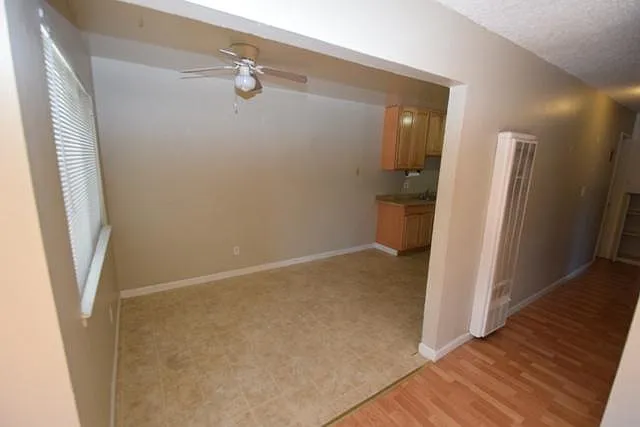 2 bed, 915 sqft, $1,400 — Photo 4