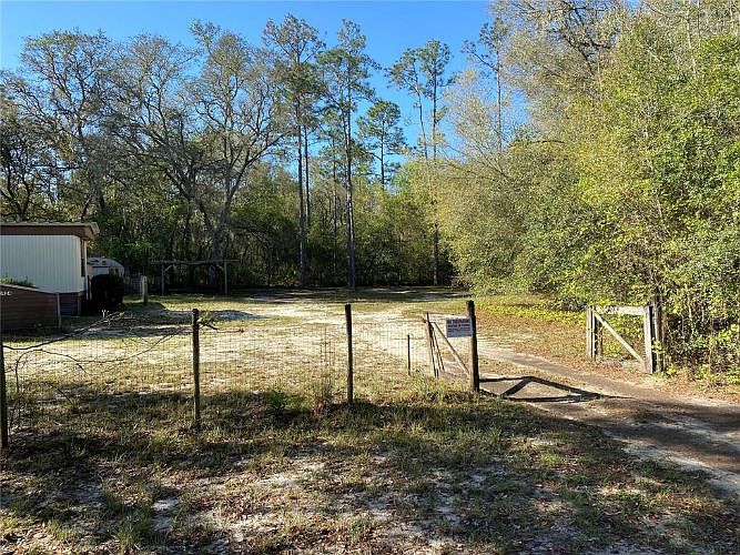 2nd image of 20924 South Rd