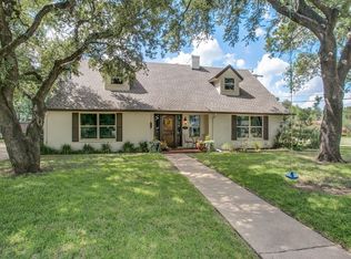 6400 Drury Ln, Fort Worth, TX 76116