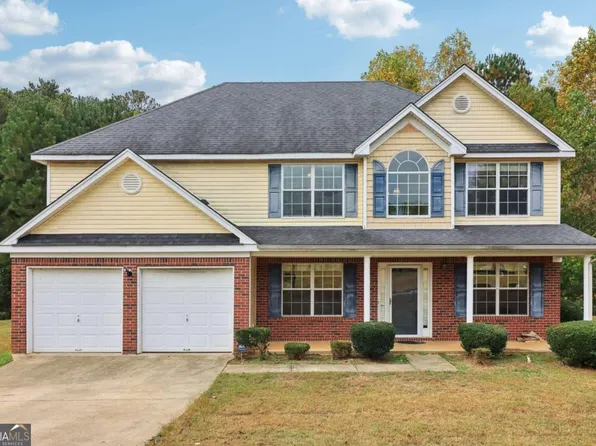 375 Lake Jonathan Ln, Fairburn, GA 30213