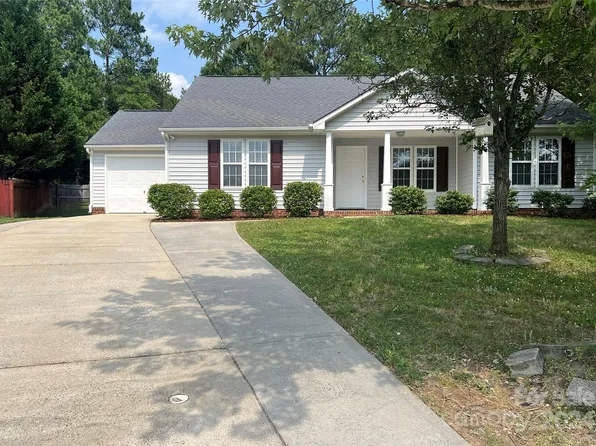 9103 Tiffany Crest Ct, Charlotte, NC 28227