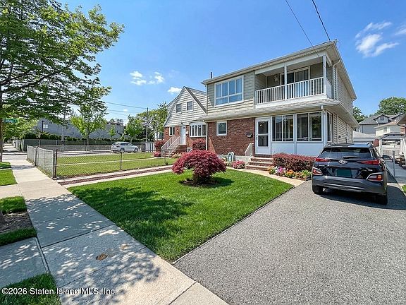 2nd image of 203 Evergreen Ave