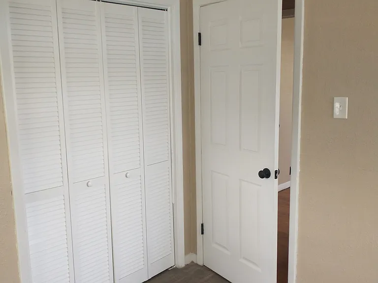 120 Oregon St — Photo 13