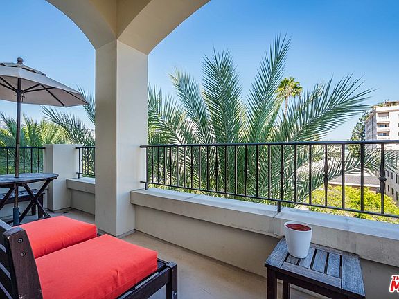 5th image of 443 N Palm Dr APT 401