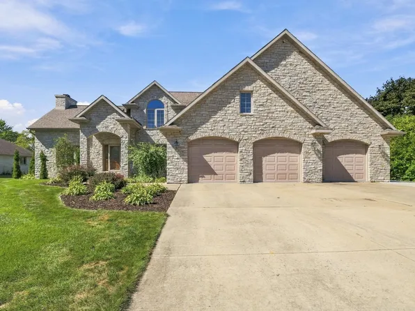 5044 Redbud Ct, Green Bay, WI 54311