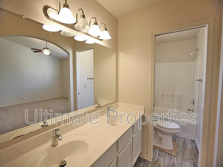 4645 N 99th Dr — Photo 14