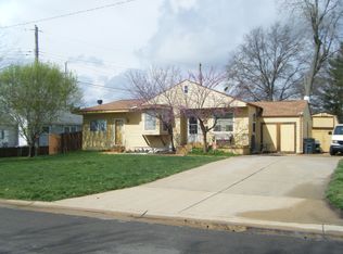 1 Loekes Ct, Florissant, MO 63031