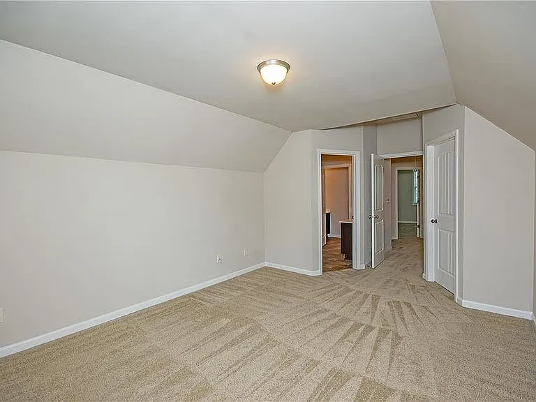 7490 Silk Tree Point — Photo 22
