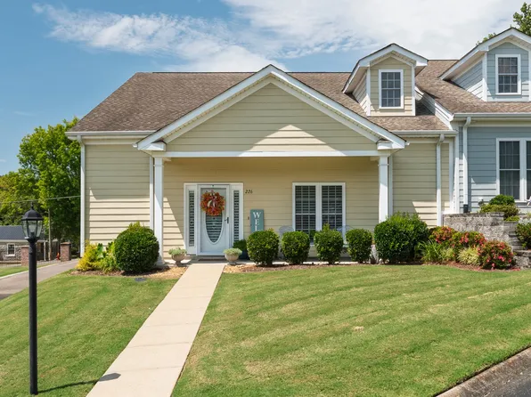 226 James Longstreet Blvd, Fayetteville, TN 37334