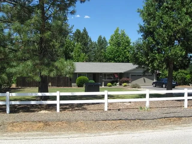 160 E Linda Vista Rd photo 1